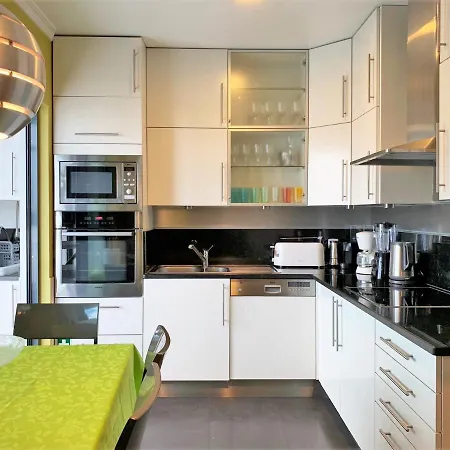 Penthouse In The Center Of Funchal Apartment