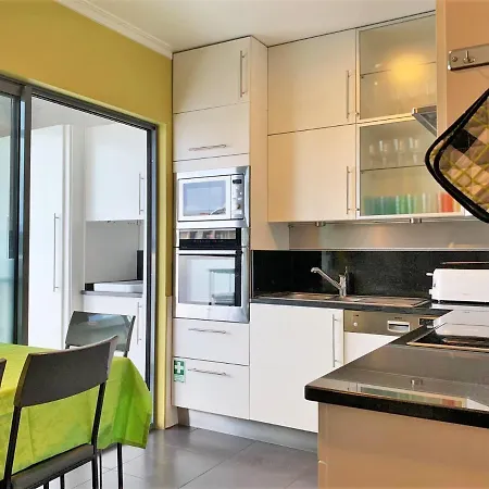 Penthouse In The Center Of Funchal Apartment