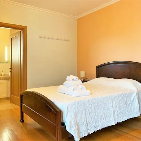 Penthouse In The Center Of Funchal Apartment